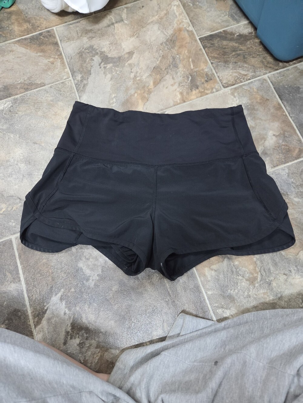 Lululemom Women's Black High-Waist Athletic Shorts